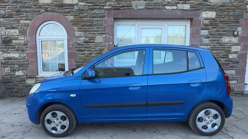 Used Kia Picanto 64 HP (47 kW) 2010 Blue Hatchback