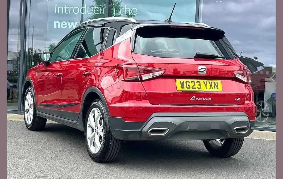 Used Seat Arona FR 108 HP (79 kW) 2023 Red SUV