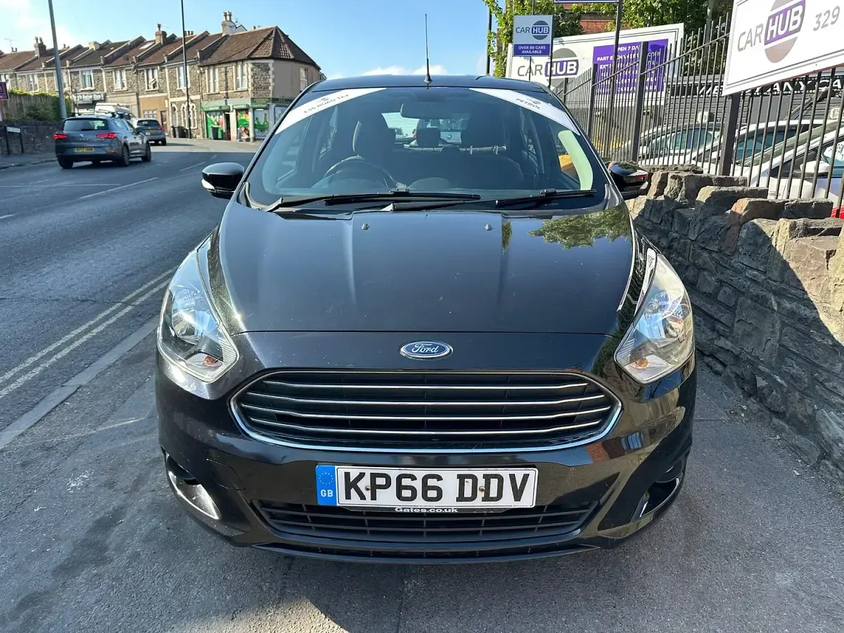 Used Ford Ka Plus Zetec 70 HP (51 kW) 2017 Black Hatchback