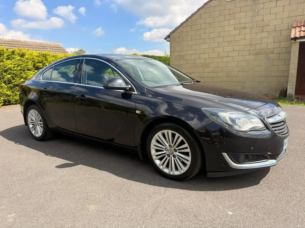 Used Vauxhall Insignia 2015 Black Hatchback