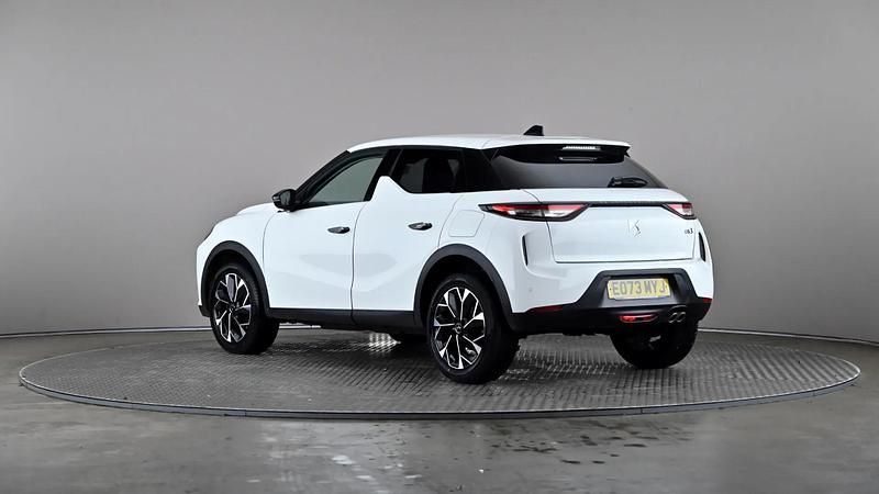 Used DS Automobiles DS3 Rivoli 131 HP (96 kW) 2023 White Hatchback