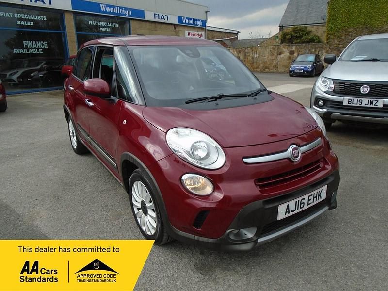 Red Used 2016 Fiat 500L Trekking MPV | £5,995 (Fair price) - Image 1/4