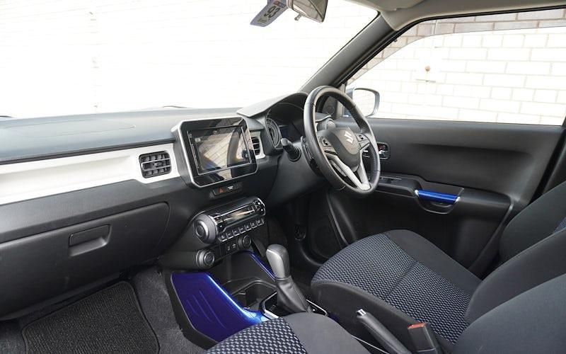 Usado Suzuki Ignis SZ5 83 HP (61 kW) 2022 Azul SUV