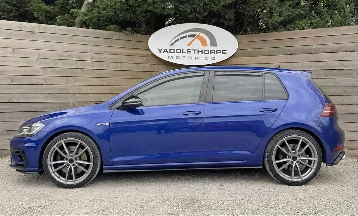 Used VW Golf VII R 310 HP (228 kW) 2018 Blue Hatchback
