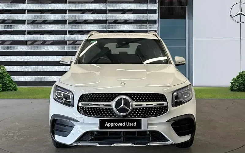 Used Mercedes GLB200 AMG Line Premium 163 HP (119 kW) 2023 White SUV
