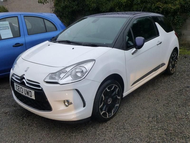 Used Citroën DS3 120 HP (88 kW) 2013 White Hatchback