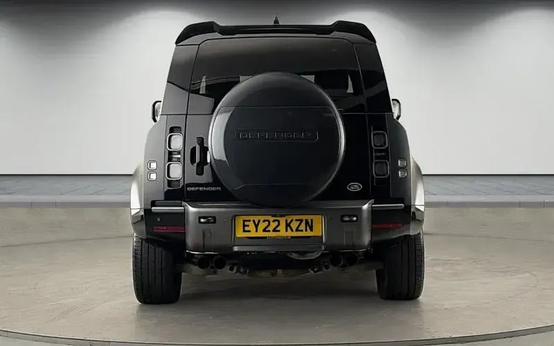 Usado Land Rover Defender Carpathian Edition 525 HP (386 kW) 2023 SUV