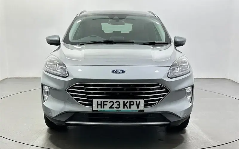 Used Ford Kuga Titanium 150 HP (110 kW) 2023 Silver SUV