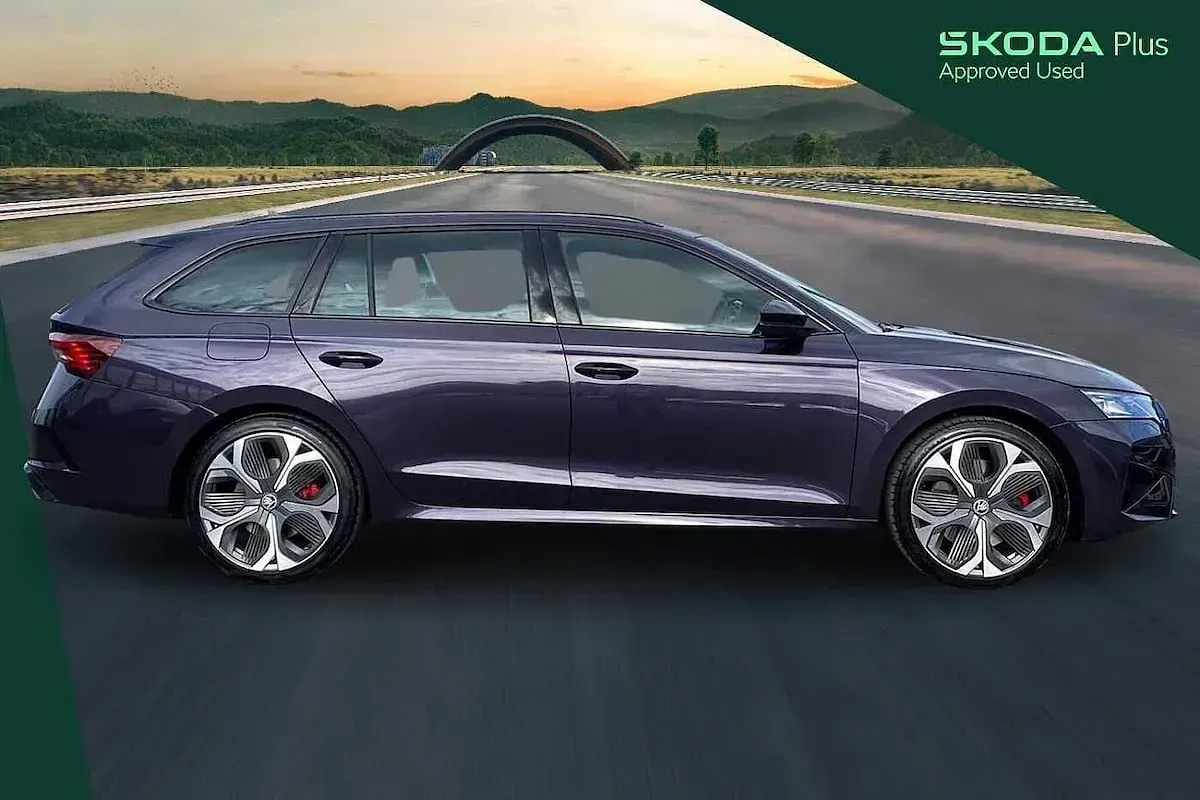 Used Skoda Octavia vRS 195 HP (143 kW) 2026 Space violet Estate