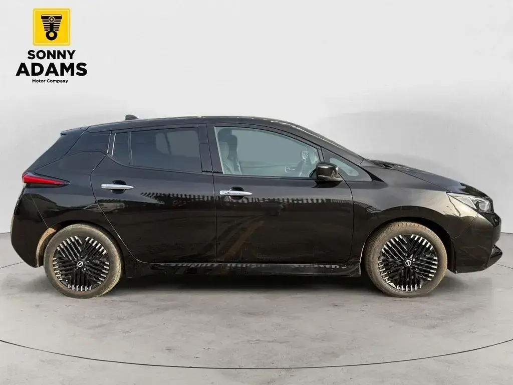 Used Nissan Leaf N-Connecta 110 kW (150 HP) 2022 Black Hatchback