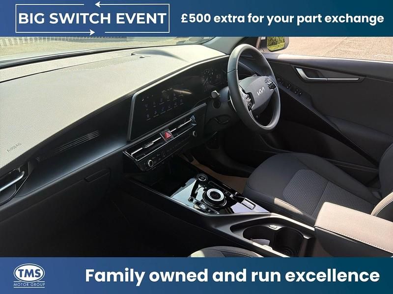 New Kia Niro 150 kW (204 HP) 2025 White SUV