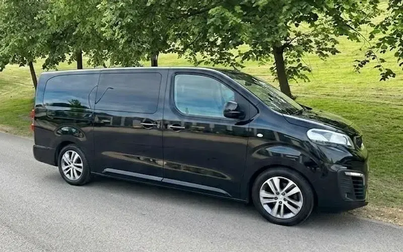 Used Peugeot Traveller Allure 177 HP (130 kW) 2022 MPV