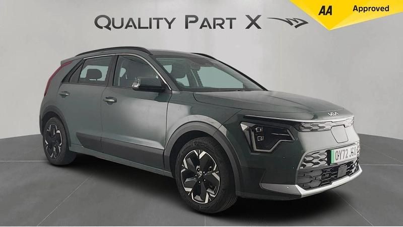 Green Used 2022 Kia e-Niro SUV | £16,799 - Image 1/4