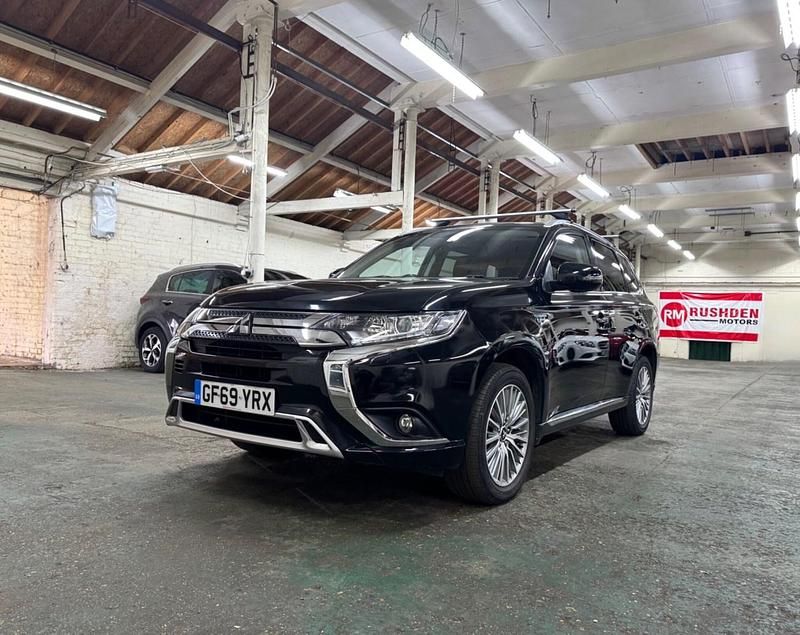 Used Mitsubishi Outlander P-HEV 2020 Black Estate