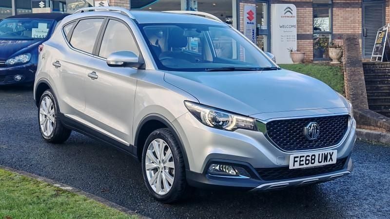 Used MG ZS Excite 111 HP (81 kW) 2018 Silver Hatchback