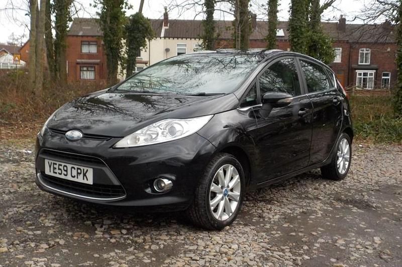 Used Ford Fiesta Zetec 67 HP (49 kW) 2009 Black Hatchback