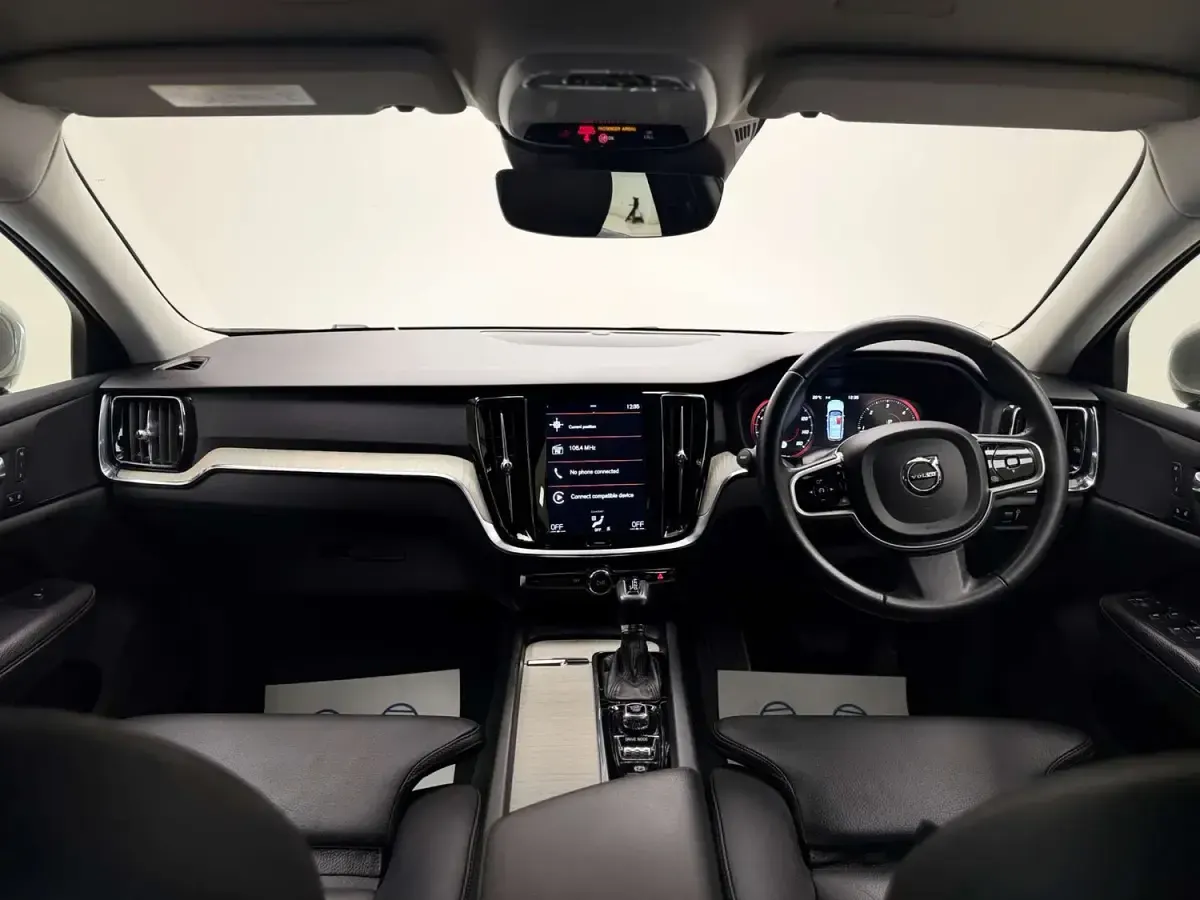 Used Volvo V60 Inscription 150 HP (110 kW) 2018 Grey Estate