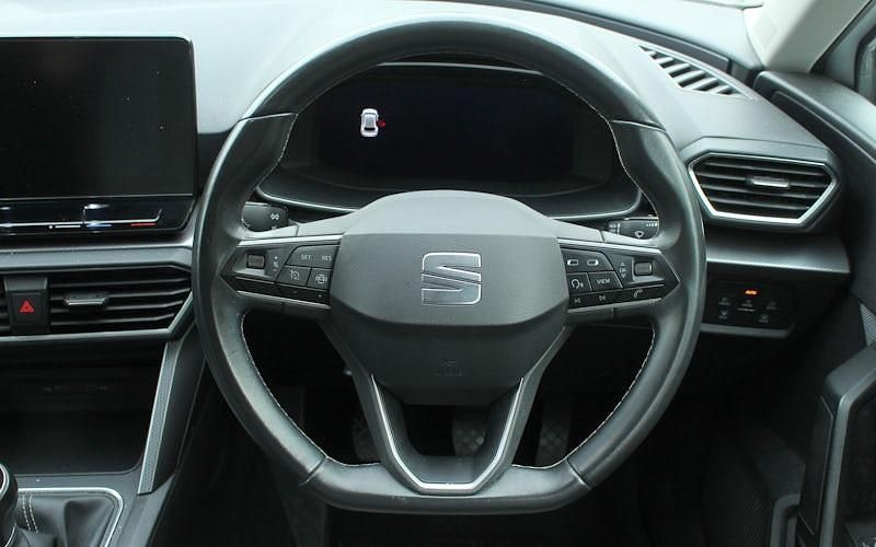 Used Seat Leon SE Dynamic 110 HP (80 kW) 2023 Hatchback