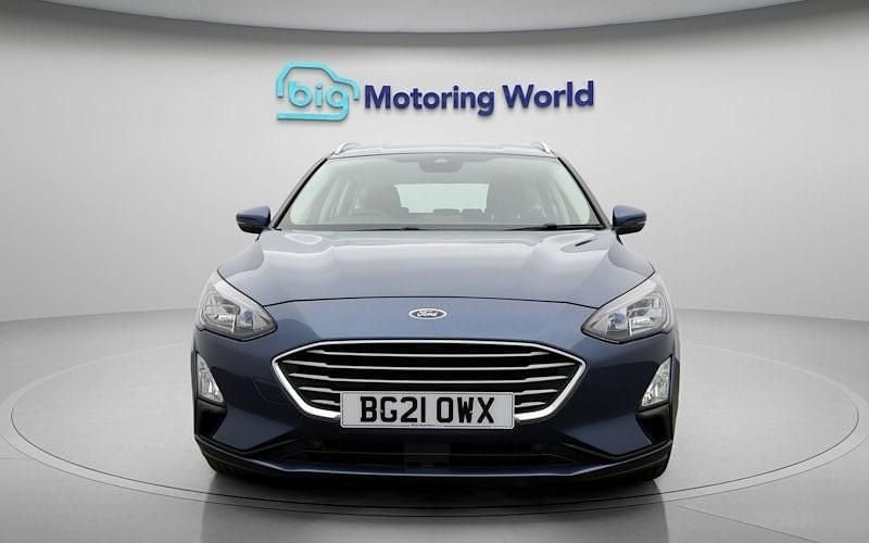 Used Ford Focus Zetec 120 HP (88 kW) 2021 Blue Estate