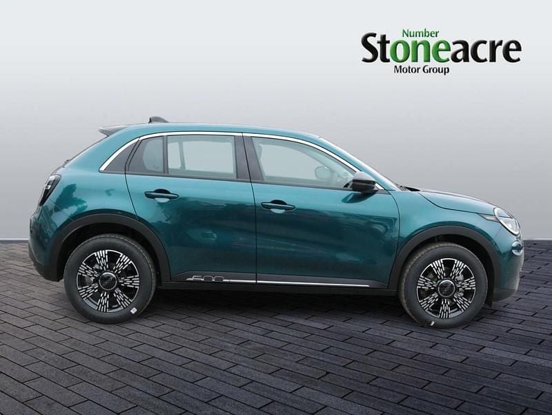 New Fiat 600 136 HP (100 kW) 2025 Green SUV