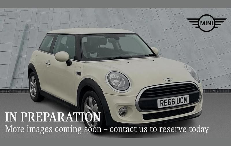 White Used 2016 Mini ONE Hatchback | £9,450 (Fair price) - Image 1/4