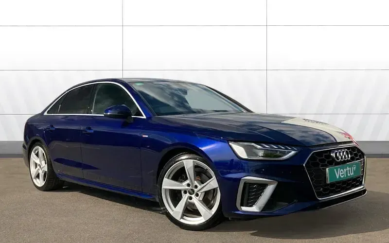 Usado Audi A4 S-Line 163 HP (119 kW) 2025 Sedan