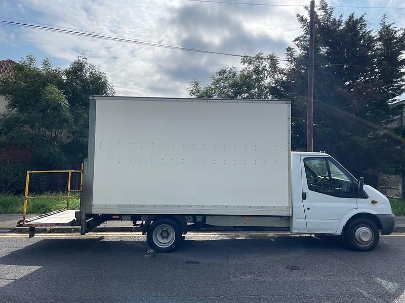 Used Ford Transit 125 HP (91 kW) 2014 White Cabriolet