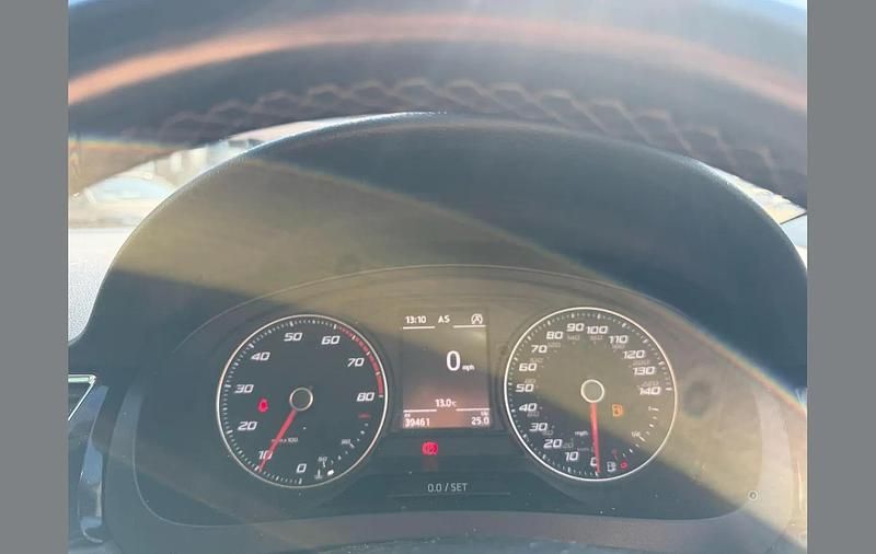 Begagnad Seat Toledo XCELLENCE 110 HK (80 kW) 2018 Vit Halvkombi