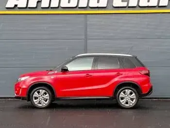 Używany Suzuki Vitara SZ-T 129 KM (94 kW) 2023 Czerwony SUV