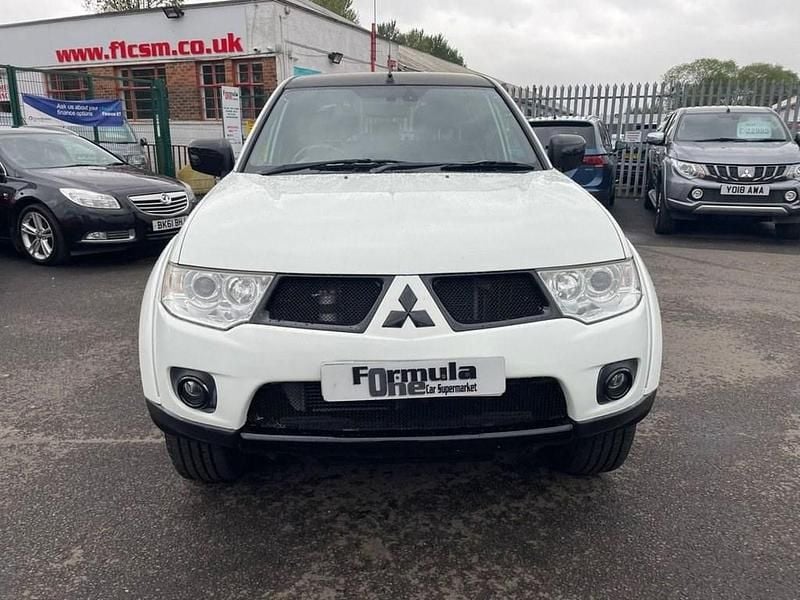 Used Mitsubishi L200 175 HP (128 kW) 2014 White Pickup