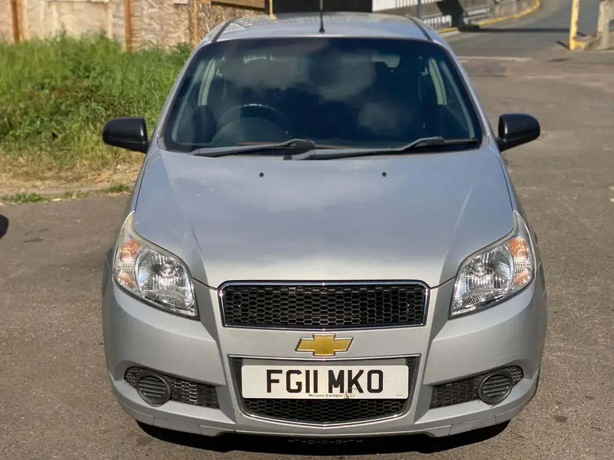 Used Chevrolet Aveo 83 HP (61 kW) 2011 Silver Hatchback