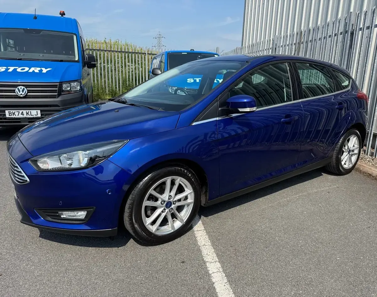 Used Ford Focus Zetec 2016 Blue Hatchback