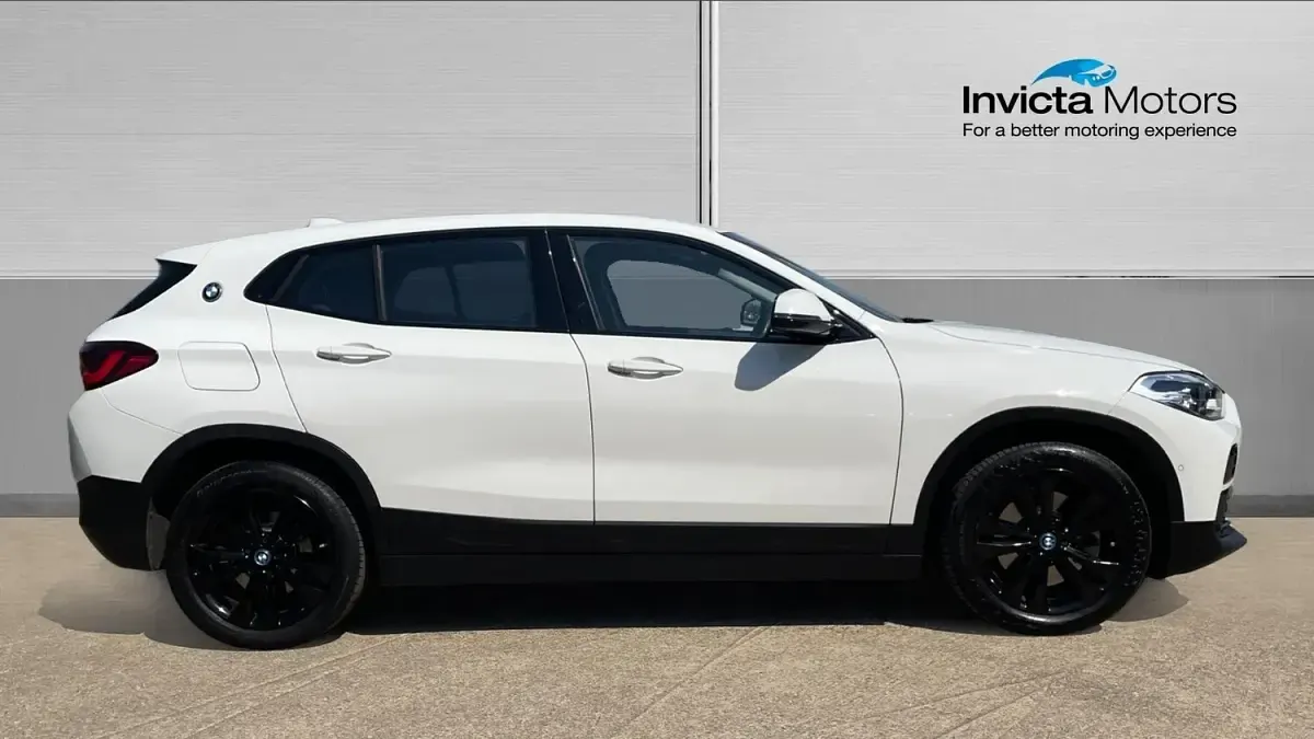 Used BMW X2 Sport Line 220 HP (161 kW) 2023 White SUV