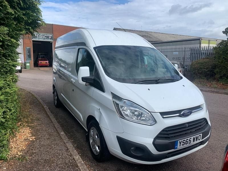 White Used 2016 Ford Transit Custom Limited Van | £3,500 (Fair price) - Image 1/4