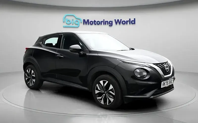 Usado Nissan Juke Acenta Premium 114 CV (83 kW) 2025 Negro SUV