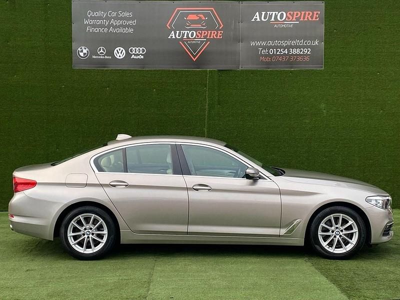 Used BMW 520 Comfort Edition 2018 Silver Sedan