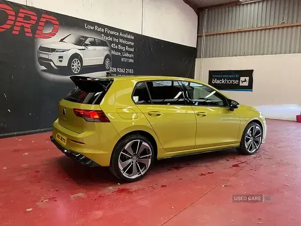 Używany VW Golf VII Life 2020 Żółty Hatchback