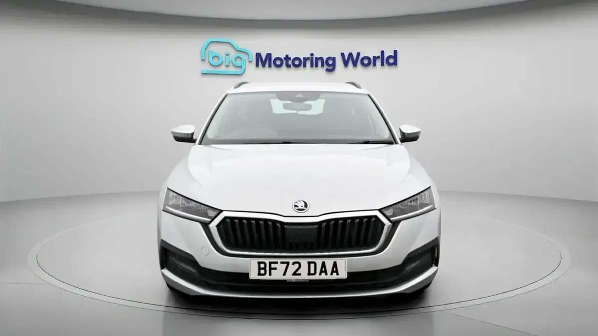 Used Skoda Octavia SE Technology 150 HP (110 kW) 2022 Silver Estate