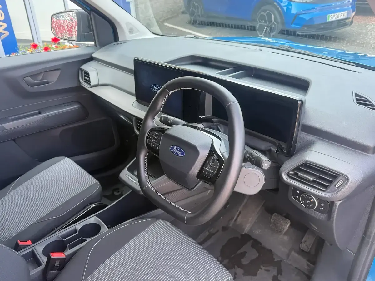 Used Ford Transit Trend 100 kW (136 HP) 2026 Blue Van