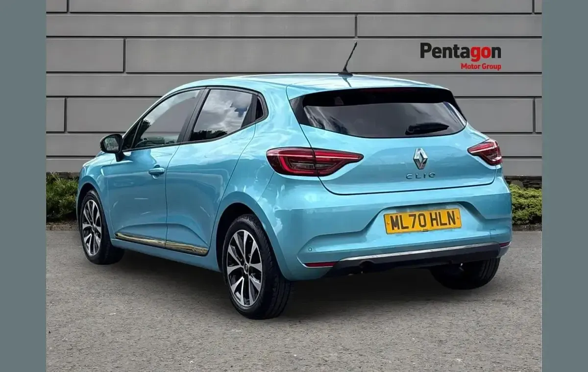 Used Renault Clio Iconic 99 HP (72 kW) 2020 Blue Hatchback