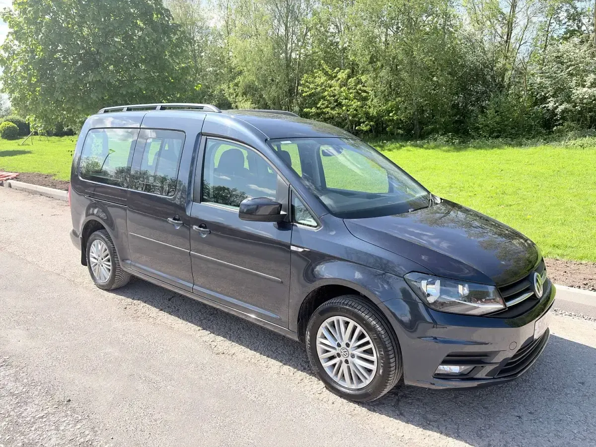 Used VW Caddy Life 122 HP (89 kW) 2016 Blue MPV