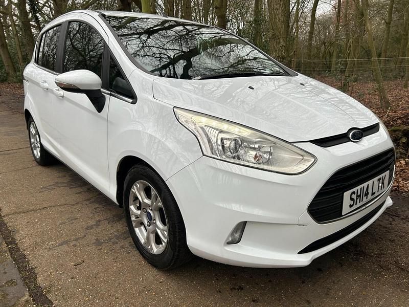 Used Ford B-MAX Zetec 2014 White MPV