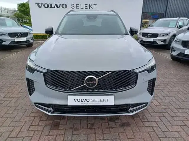 New Volvo XC90 Plus 247 HP (181 kW) 2026 SUV