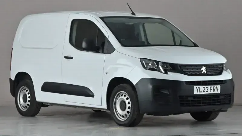Used Peugeot Partner Premium 100 HP (73 kW) 2023 White MPV