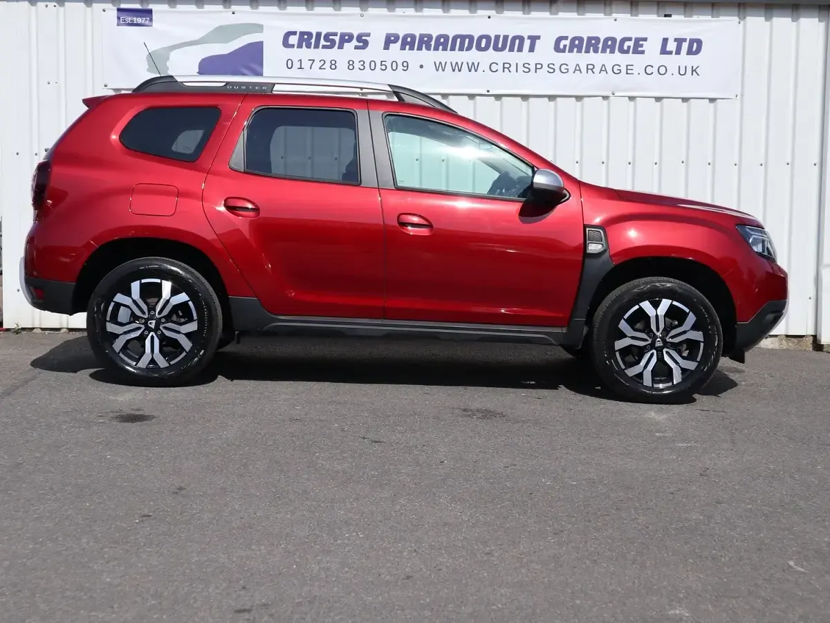 Used Dacia Duster Prestige 130 HP (95 kW) 2022 Red SUV
