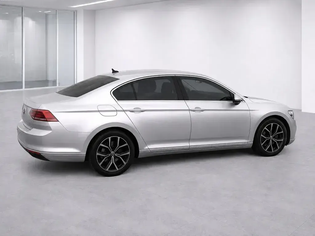 Used VW Passat SEL 150 HP (110 kW) 2020 Silver Sedan