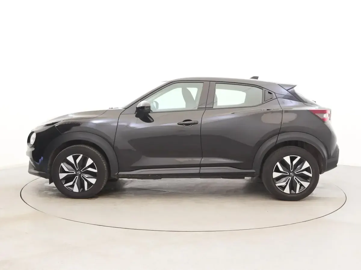 Używany Nissan Juke Acenta 117 KM (86 kW) 2024 Czarny SUV