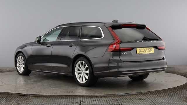 Used Volvo V90 Momentum 197 HP (144 kW) 2022 Estate