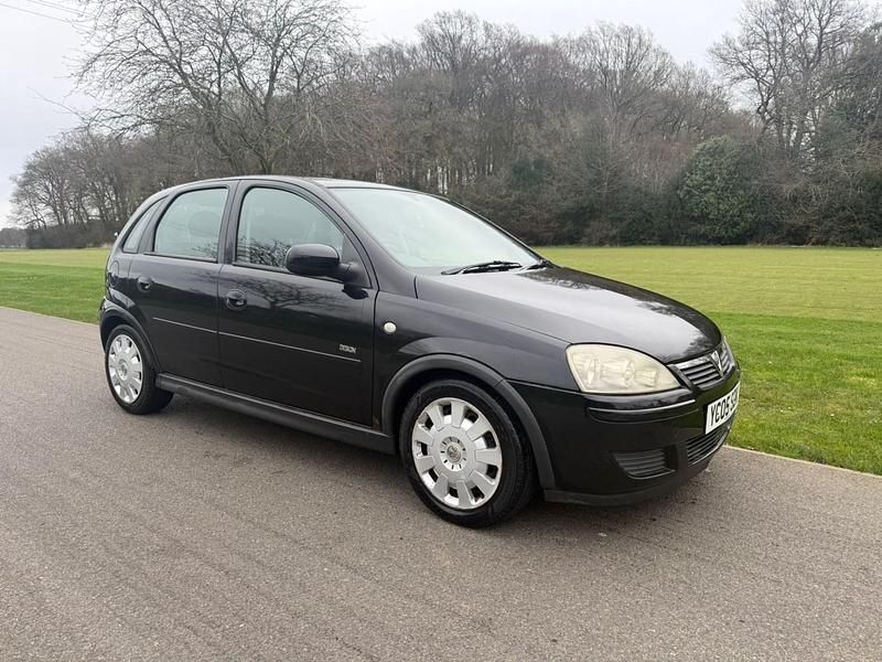 Used Vauxhall Corsa Design Edition 2005 Black Hatchback
