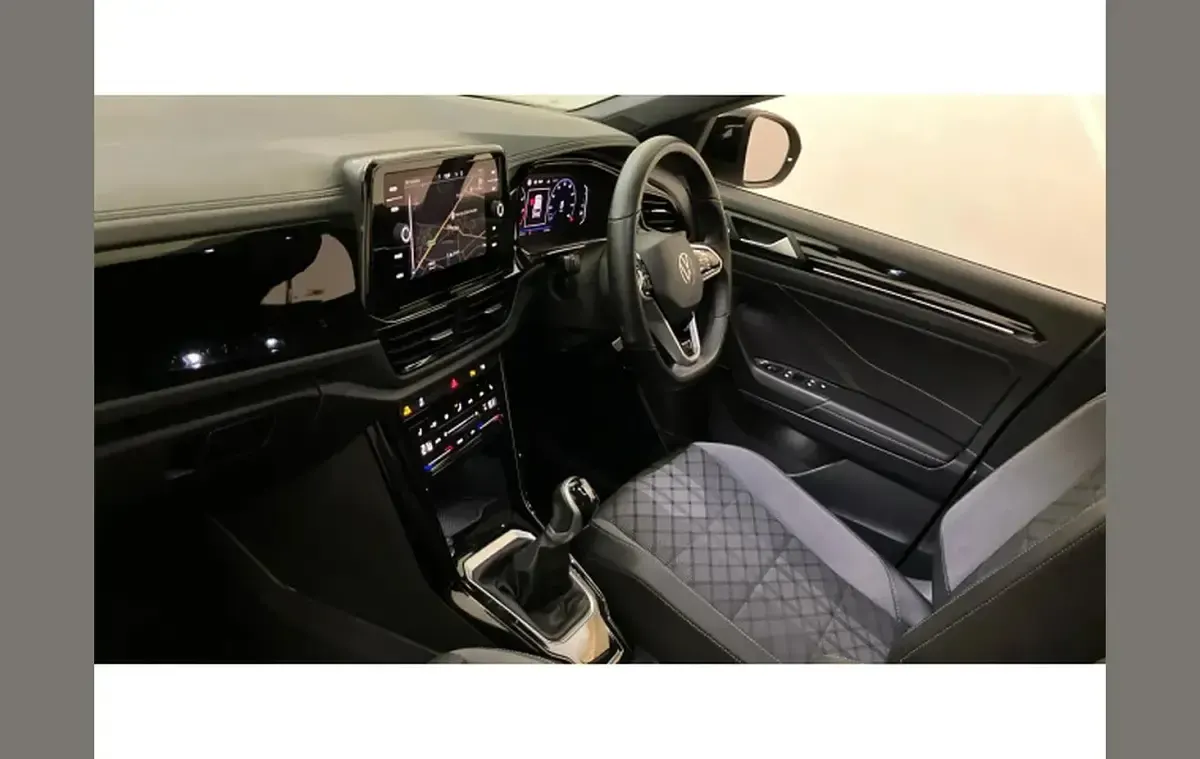 Used VW T-Roc R-line 150 HP (110 kW) 2023 Grey SUV